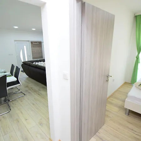 Apartment Iris Apartment